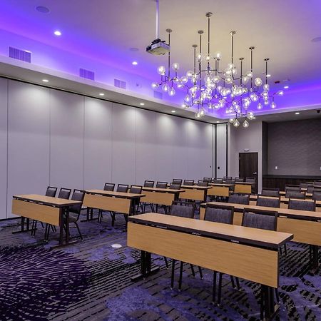 Courtyard By Marriott Lake Jackson Bagian luar foto