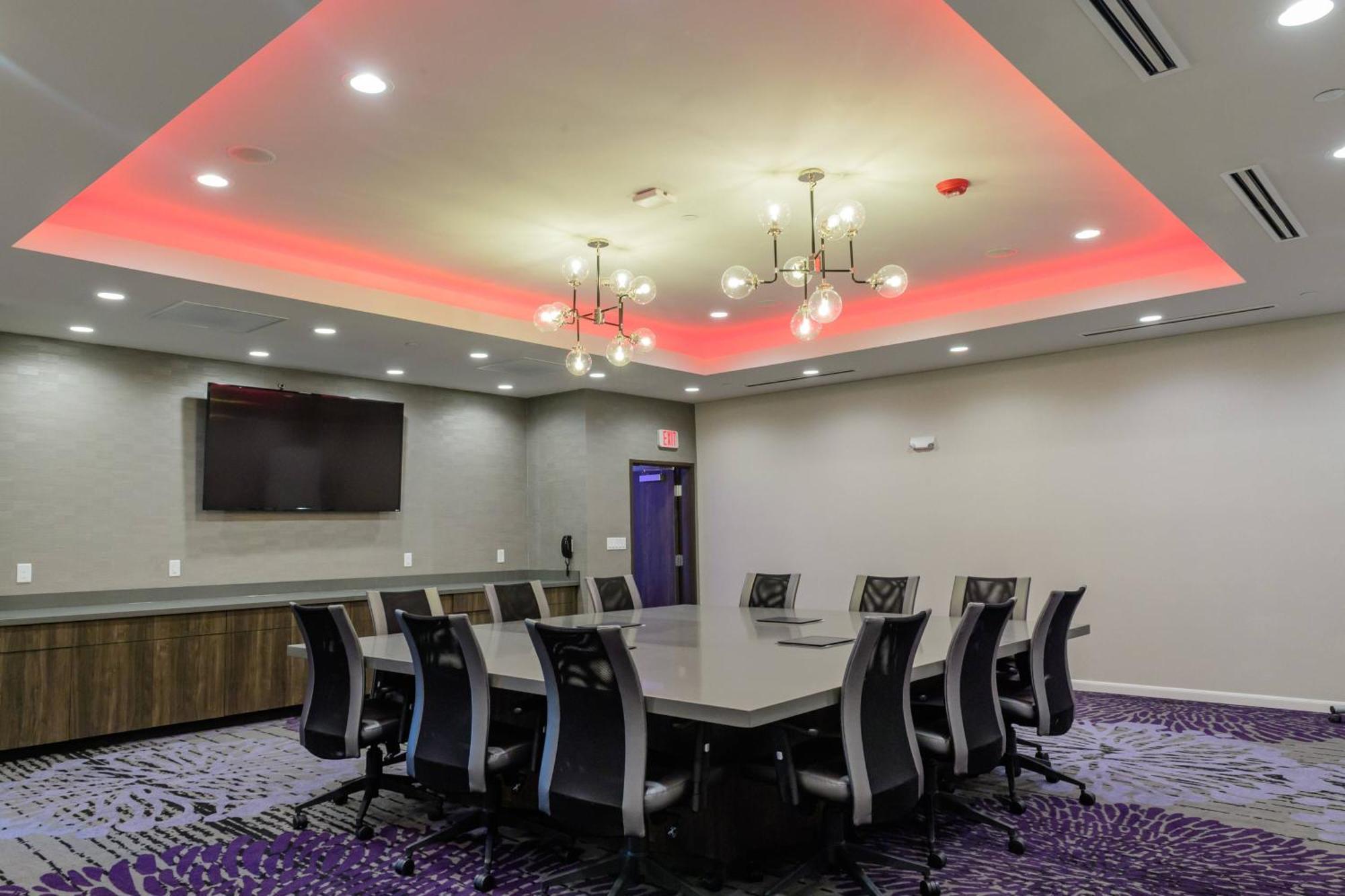 Courtyard By Marriott Lake Jackson Bagian luar foto
