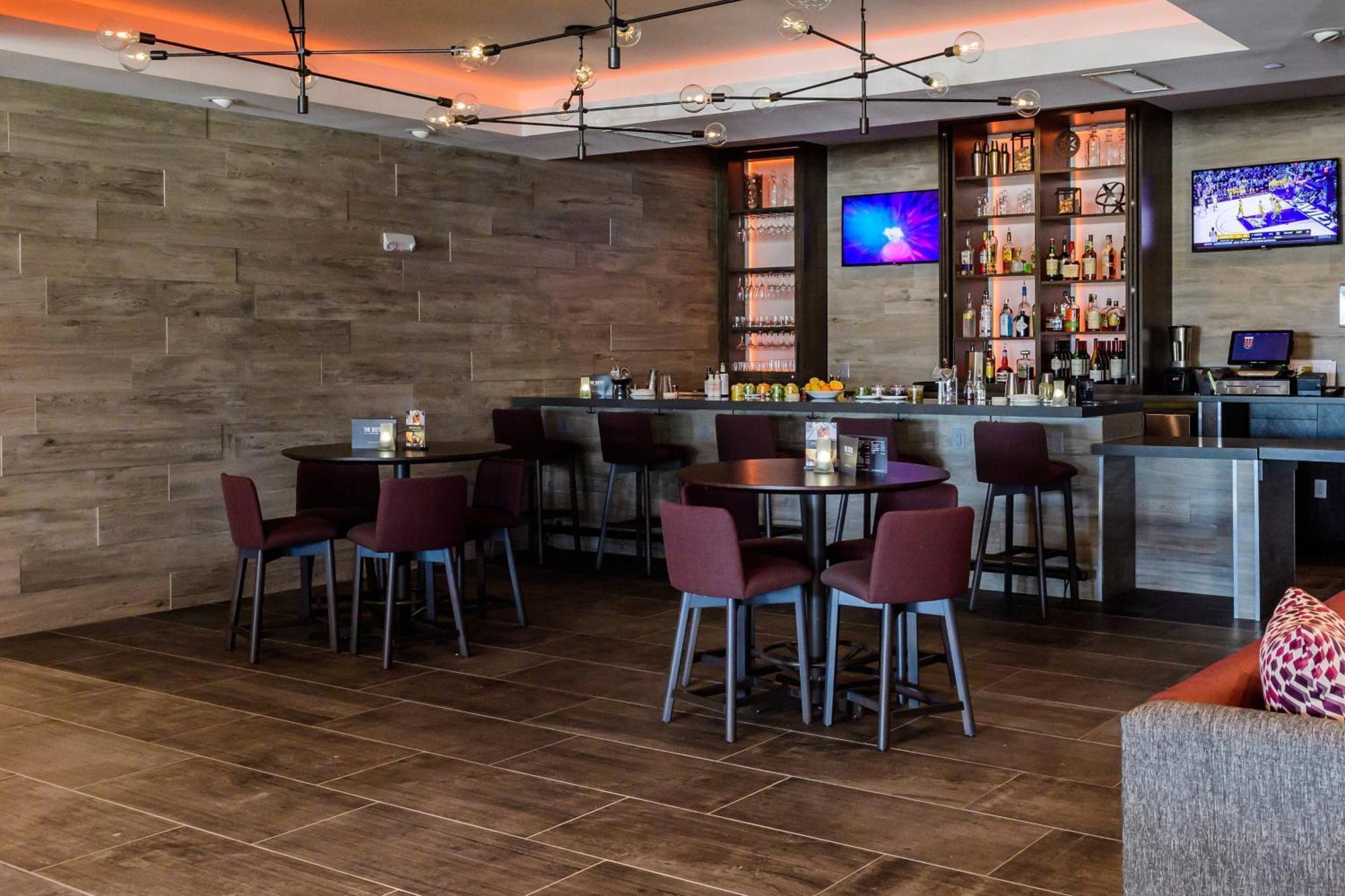 Courtyard By Marriott Lake Jackson Bagian luar foto