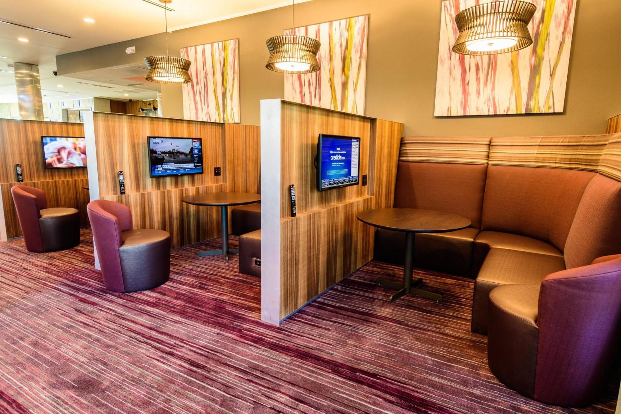 Courtyard By Marriott Lake Jackson Bagian luar foto