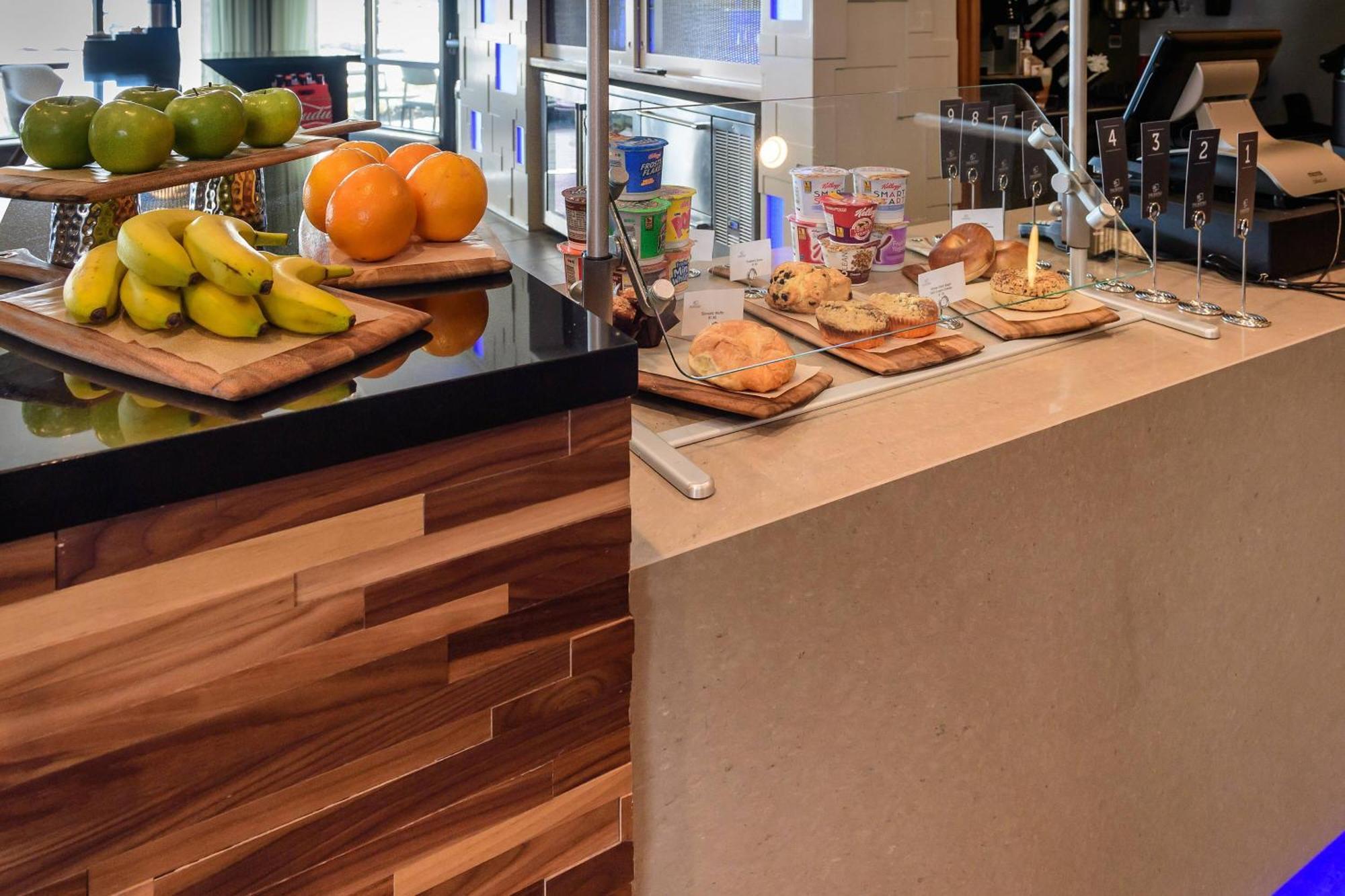 Courtyard By Marriott Lake Jackson Bagian luar foto